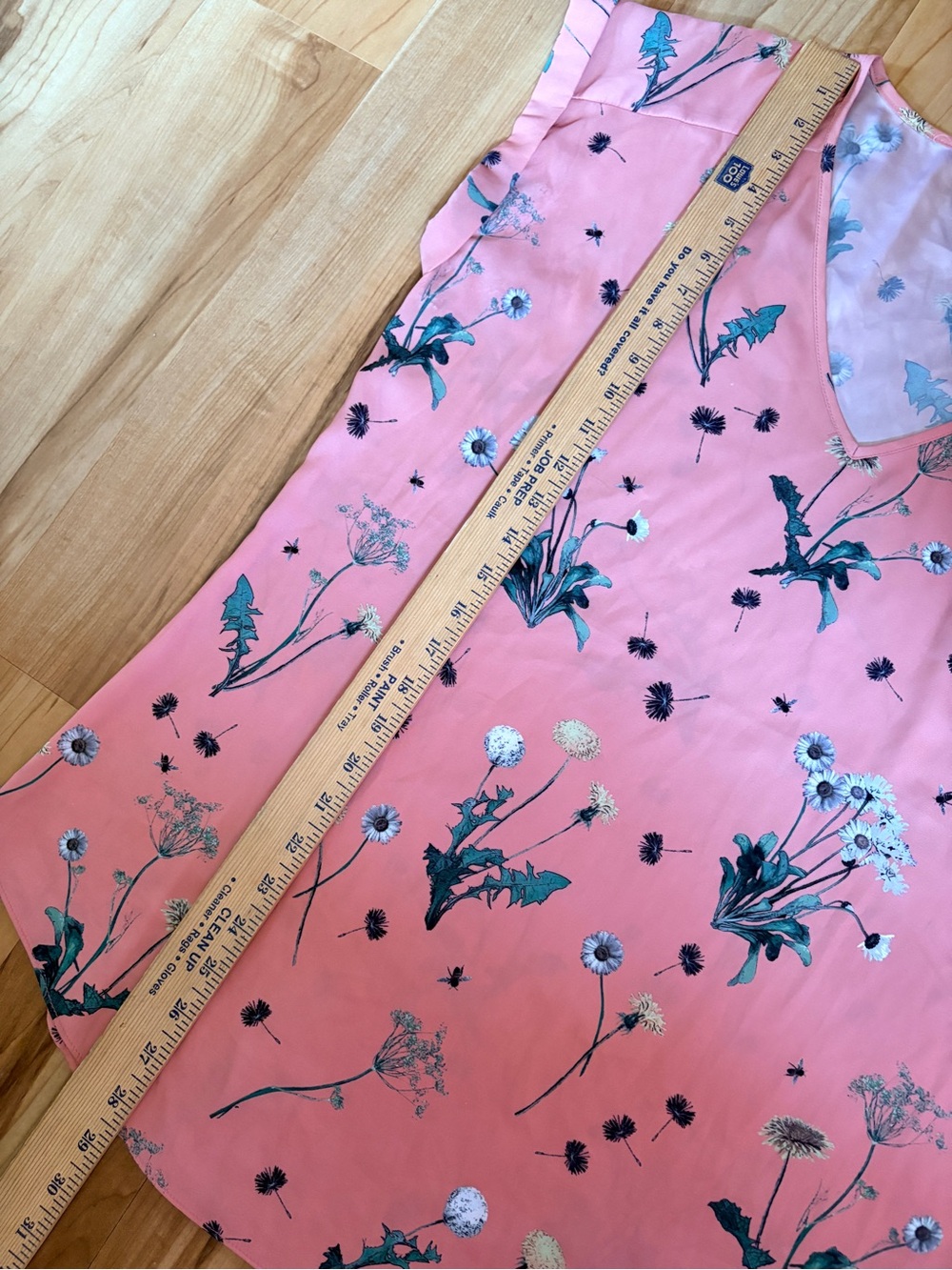 Express Coral Floral V-Neck Women's Top Large - Picture 7 of 8